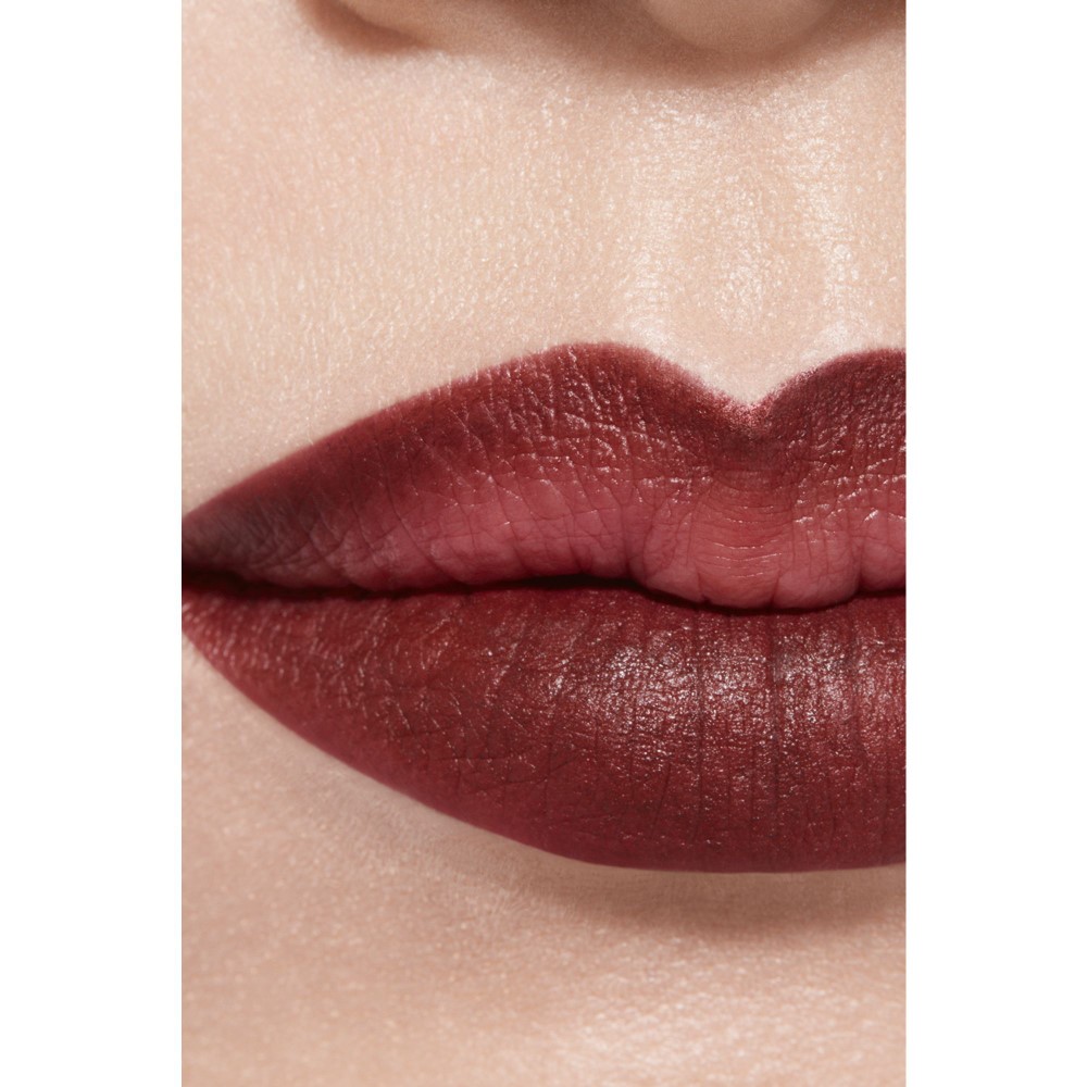 L&Aacute;PIZ CONTORNO DE LABIOS DE PRECISI&Oacute;N